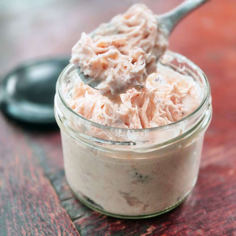 Frisches Lachsmousse mit Räucherlachs, Frischkäse und Creme Fraiche